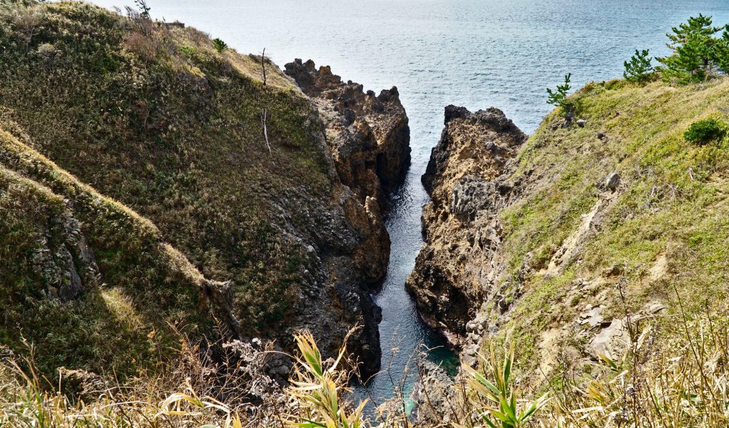 Yoshitsune no Funakakushi, Noto Kongo Coast, Noto Peninsula, Ishikawa Prefecture