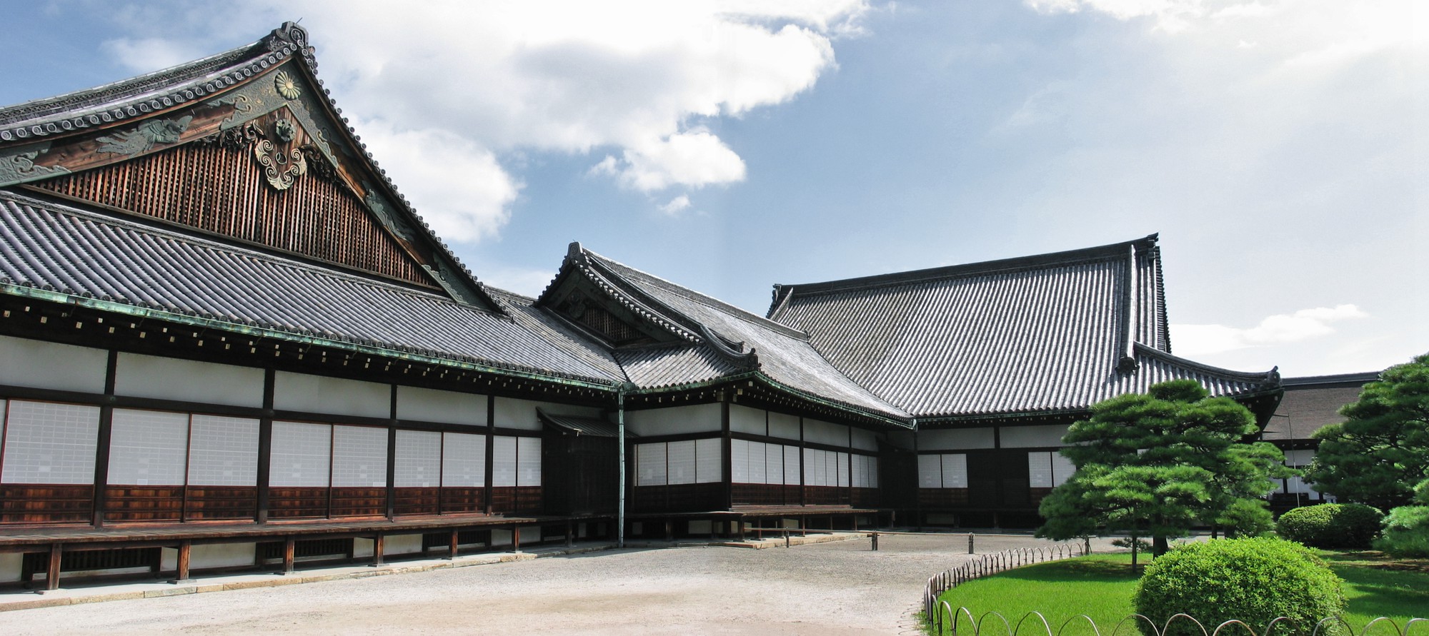 Ninomaru Reception Rooms at Nijo Castle. Credit: Keith Pomakis. Licensed under CC. Original modified.