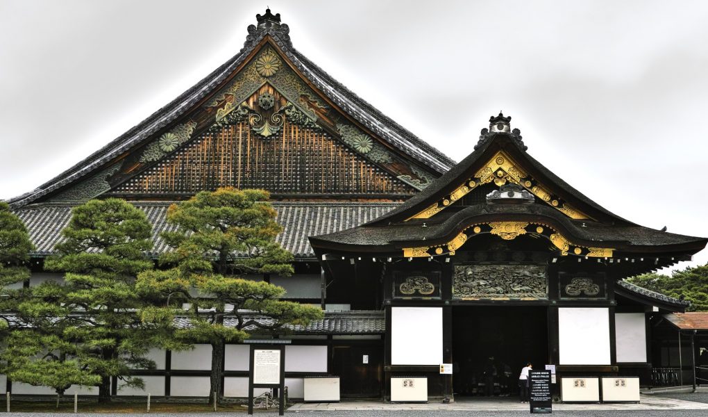 Nijo Castle, Kyoto. Credit: bethom33. Licensed under CC. Original modified.