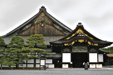 Nijo Castle, Kyoto. Credit: bethom33. Licensed under CC. Original modified.