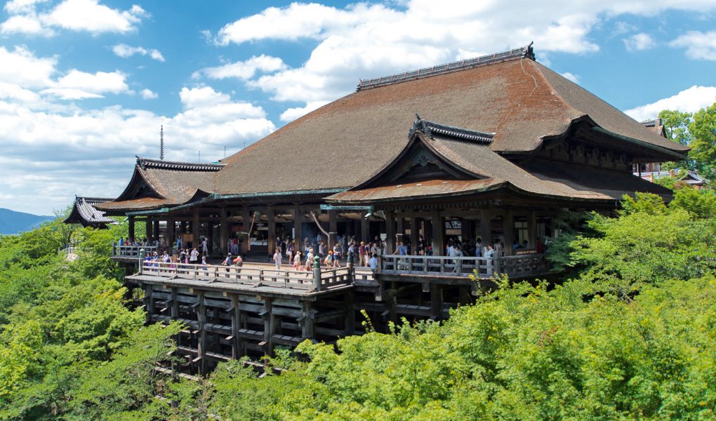 Kiyomizudera ,Kyoto. Credit: Jordy Meow. Licensed under CC.