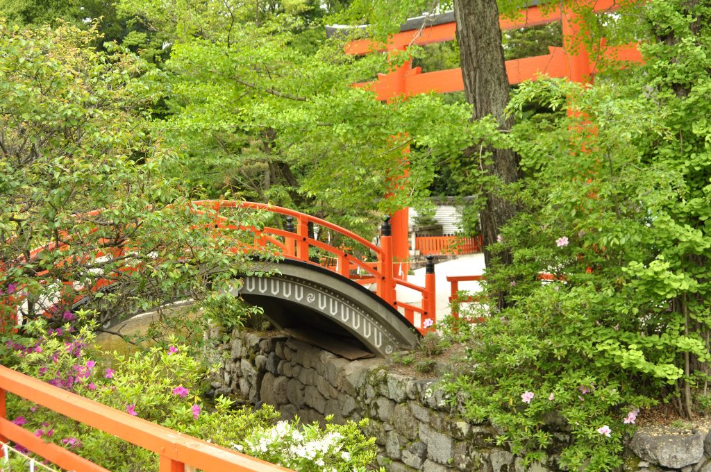 Arc bridge at Shimogamo-jinja. Credit: Appie Verschoor. Licensed under CC BY-SA 2.0.