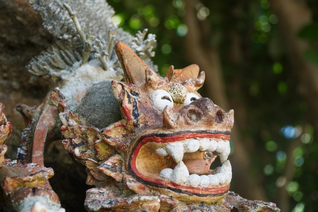 Miyakojima Aragusuku Beach Shisa Lion. © touristinjapan.com