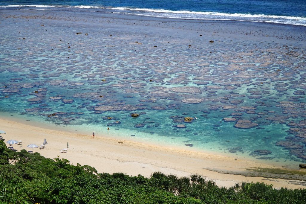 yoshinokaikan beach