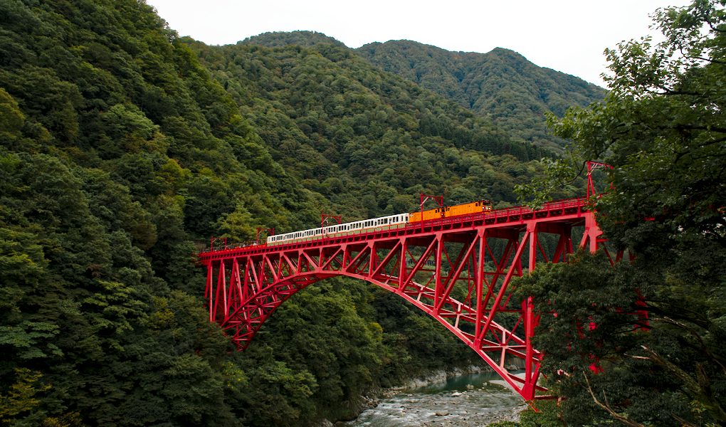 Kurobe Gorge Railway. © touristinajapan.com