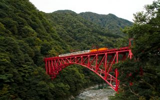 Kurobe Gorge Railway. © touristinajapan.com