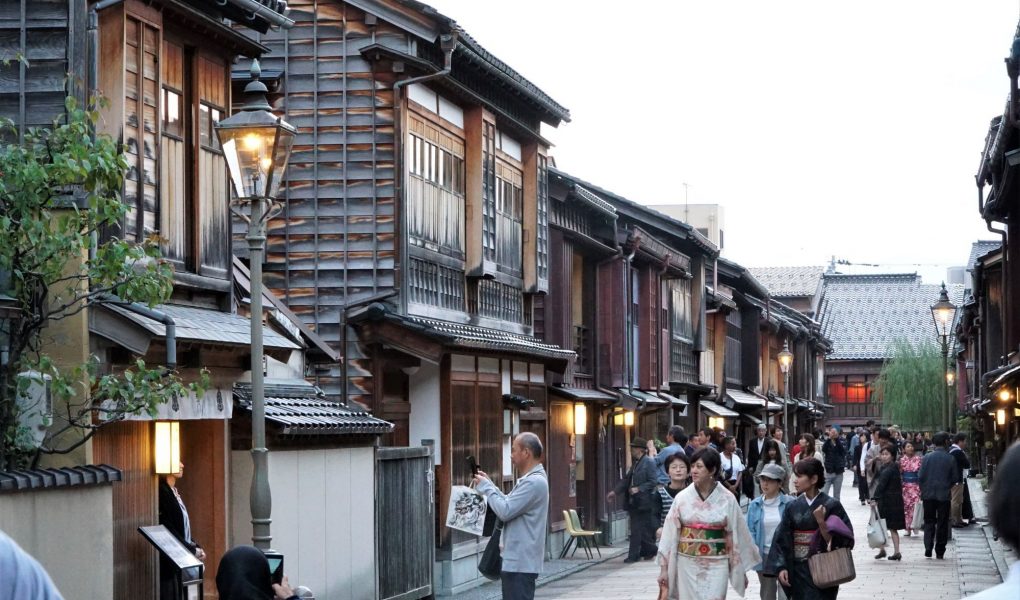 Higashi Chaya District, Kanazawa. © touristinjapan.com