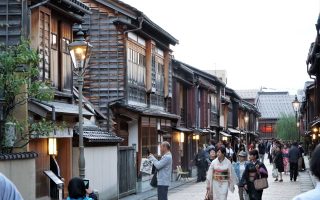 Higashi Chaya District, Kanazawa. © touristinjapan.com