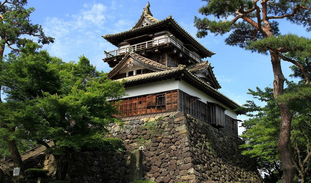 Maruoka Castle, Fukui Prefecture. Photo by baku13. CC BY-SA 2.1 JP.