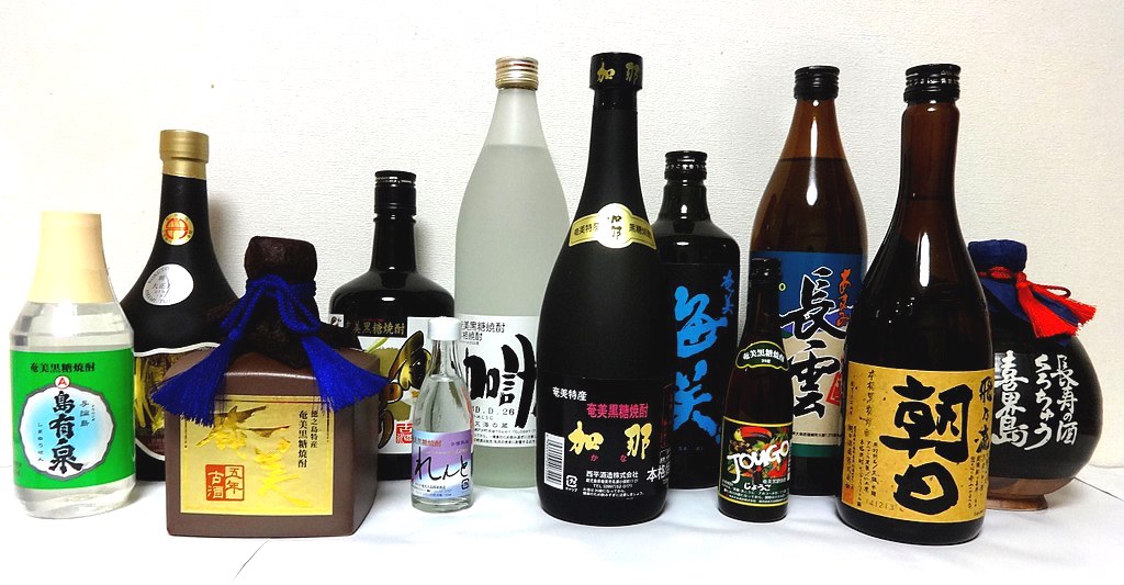 Kokuto Shochu, Amami. Photo by Hhaithait (wikimedia commons). CC BY-SA 4.0.