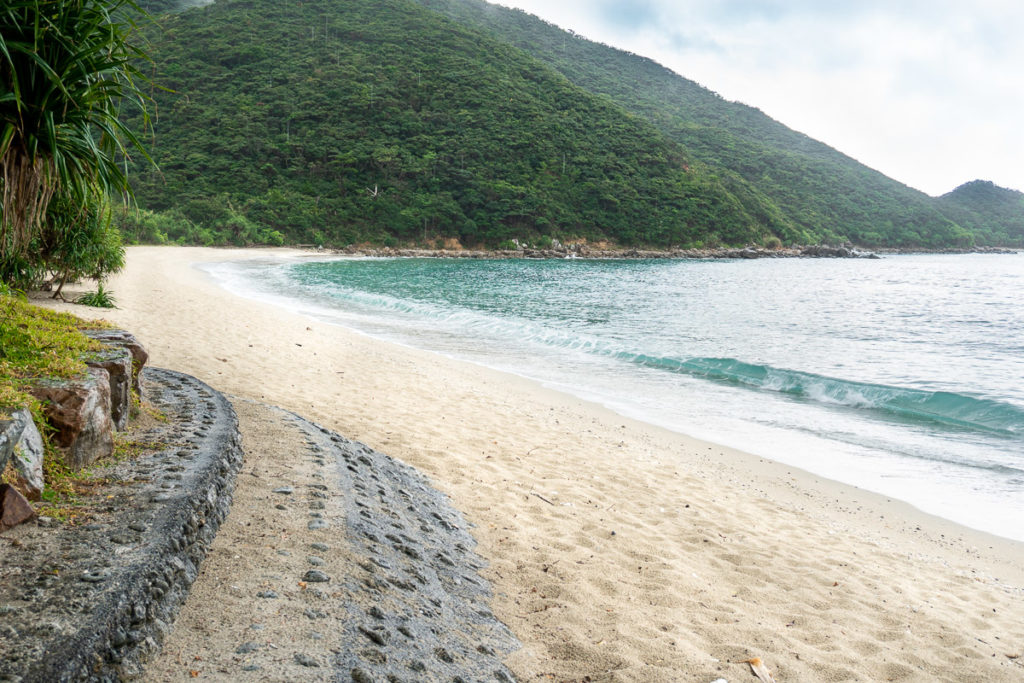 Yadorihama Beach, Amami Island. © touristinjapan.com