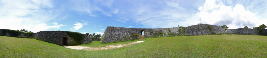 Zakimi Castle, Okinawa. Photo by Masakazu Matsumoto. CC BY 2.0. 